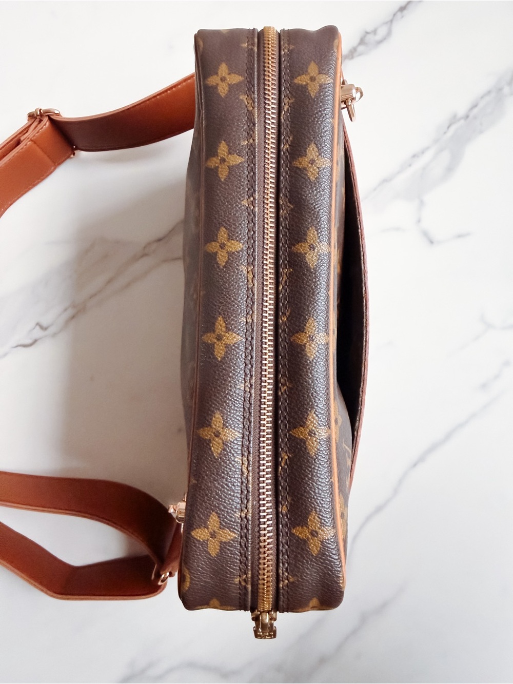 Louis Vuitton Monogram Clutch as Crossbody - Picture 5 of 15